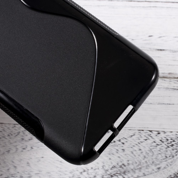 Антискользящий чехол для Samsung Galaxy A3 (2017) A320 (черный)