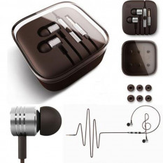 Наушники внутриканальные Mi Piston с кнопкой ответа (серебряный)