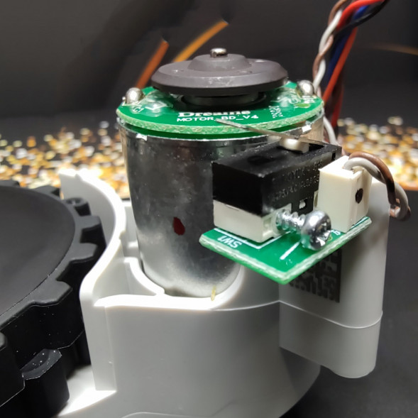 Колесо робота пылесоса Xiaomi Trouver Robot LDS Vacuum-Mop Finder (RLS3), Dreame D9 RLS5-WH0, D9 Pro RLS5-BL0, Vacuum Mop 2 STYTJ03ZHM (L) левое