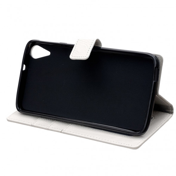 Кожаный чехол книжка с визитницей для HTC Desire 828 (Белый)