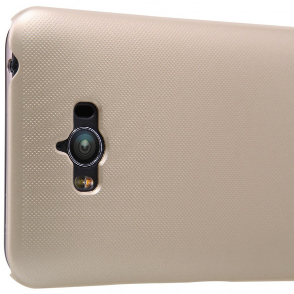Пластиковый чехол накладка Nillkin для Asus Zenfone Max (ZC550KL) (Золотистый)