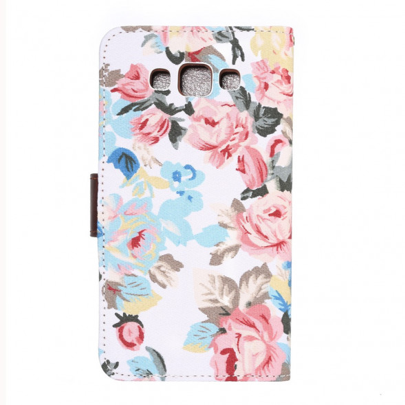 Чехол книжка с цветами для Samsung Galaxy A7 SM A700F (Белый)