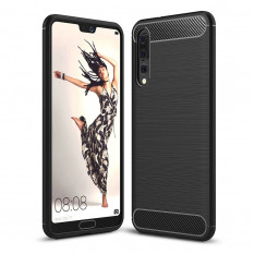 Чехол накладка Carbon Fibre для Huawei P20 Pro / P20 Plus (черный)
