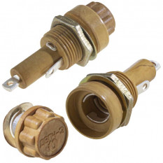 Держатель ДВП4-2 (карболит)