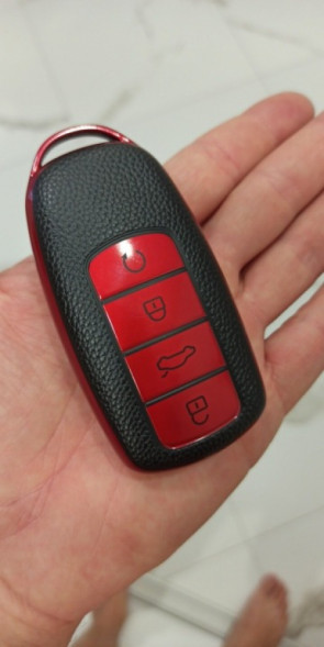 Чехол для ключа Omoda C5, Chery Tiggo 8 Pro, Tiggo 8plus, 5 Plus, 7 Pro (Красный)