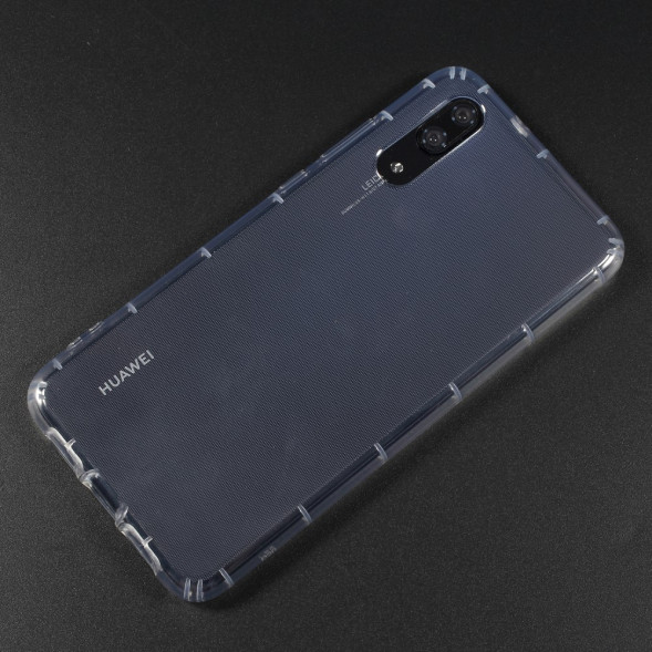 Силиконовый чехол с ребрами жесткости для Huawei P20 (прозрачный)