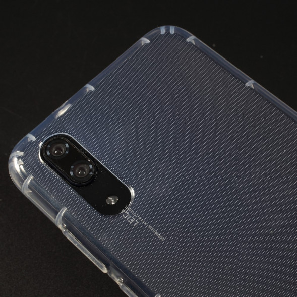 Силиконовый чехол с ребрами жесткости для Huawei P20 (прозрачный)