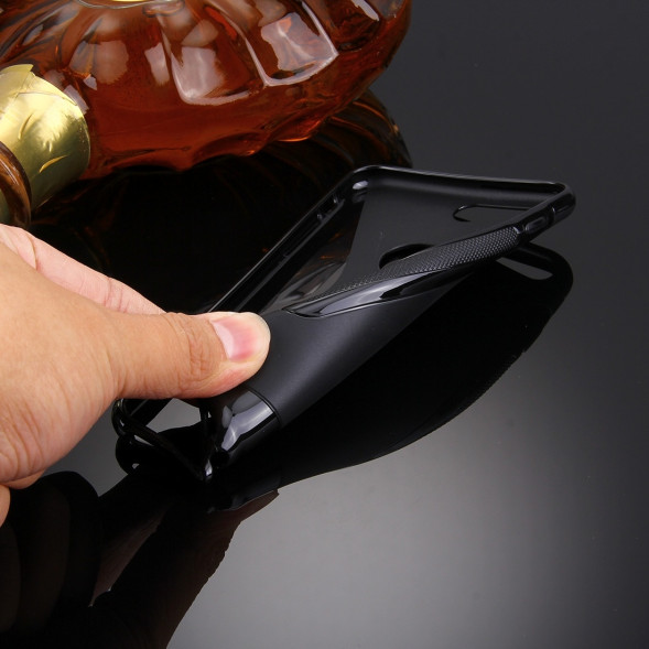 Антискользящий чехол для iPhone 7 Plus (Черный)