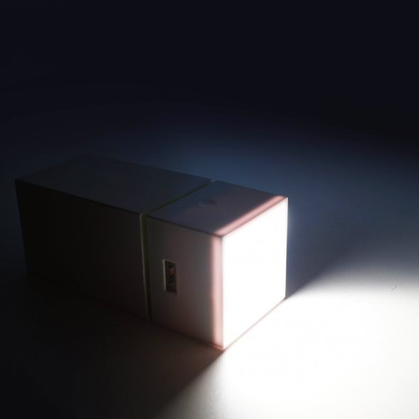 Внешняя аккумуляторная батарея AI-CUBE на 11200mAh (41Wh)