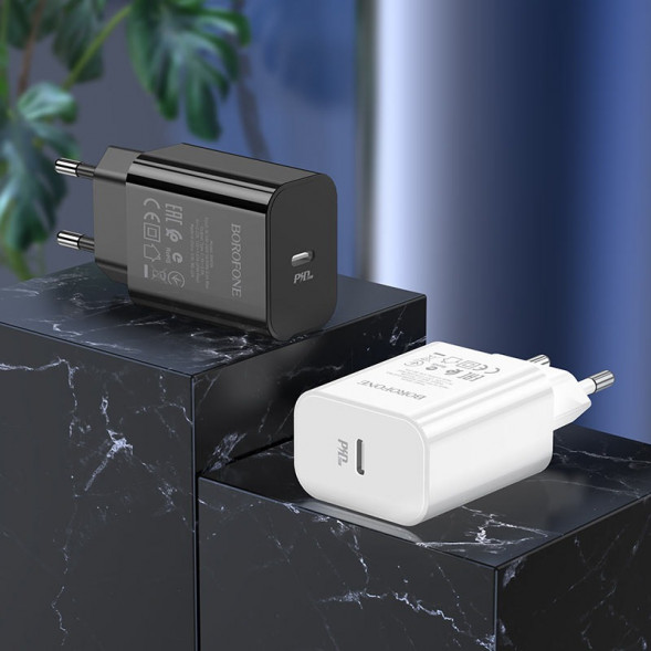 Сетевое зарядное устройство Borofone BA65A PD20W с выходом Type-C (черный)