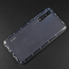 Силиконовый чехол для Huawei P20 Pro / P20 Plus с ребрами жесткости