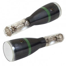 Эл. Лучевая трубка 10ЛО2И