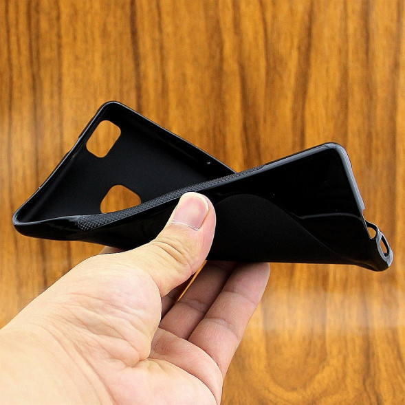 Нескользящий чехол для Huawei P9 Lite (черный)